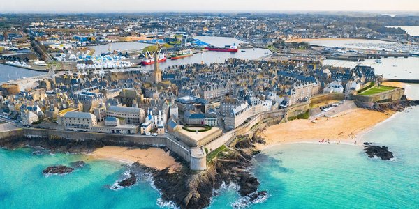 Où trouver des campings proposant du slow tourisme dans le Finistère en Bretagne ?